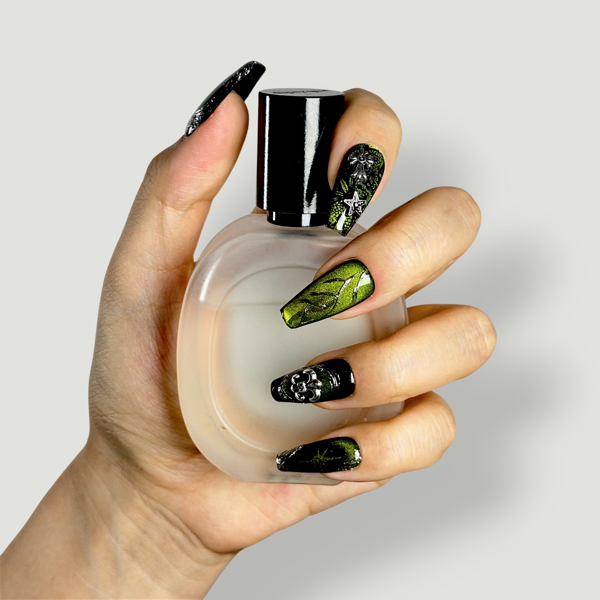 Velvetkay Starshade reusable manicure set. Modern clean luxury design in Coffin shape.